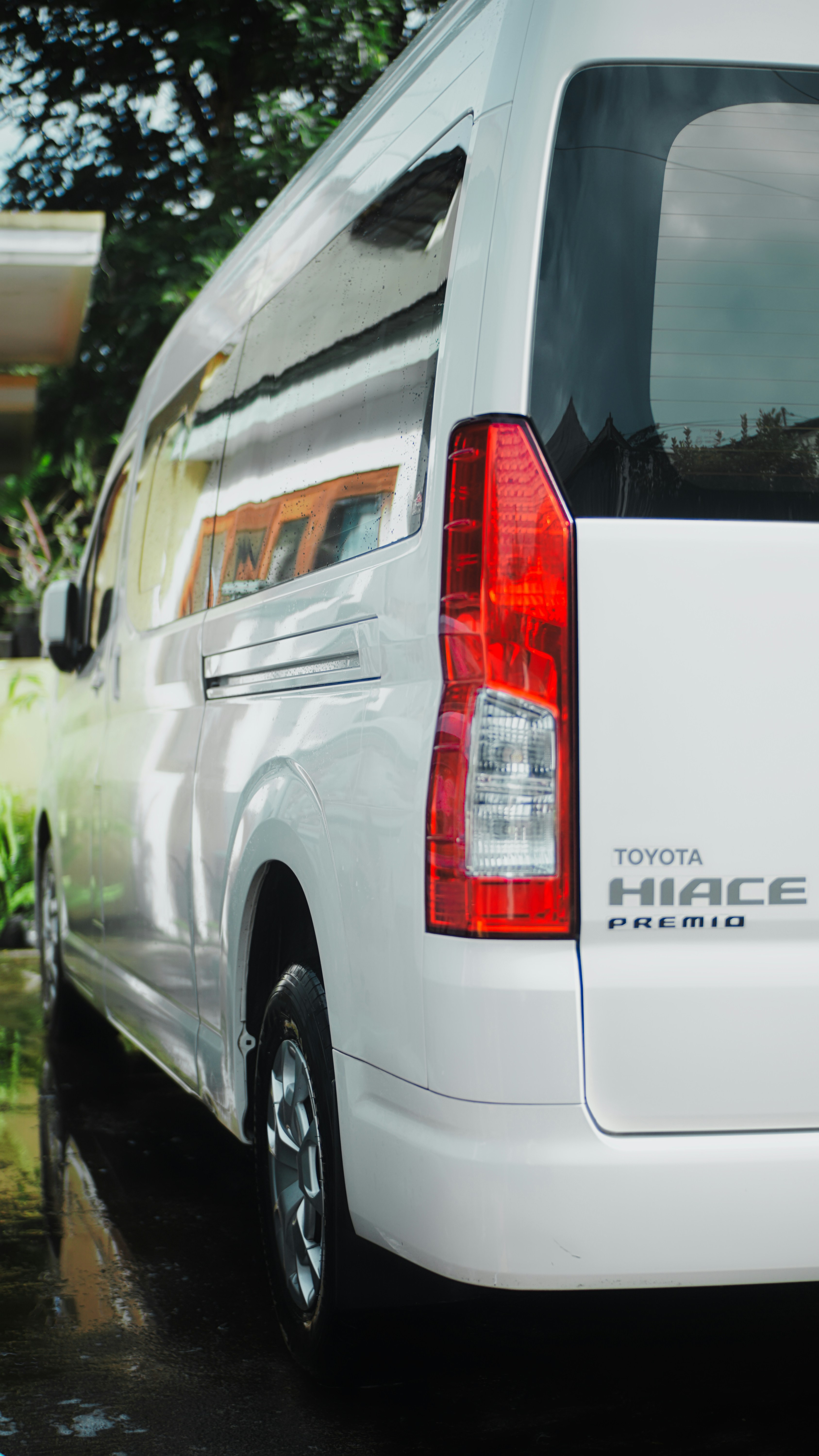 Harga murah hiace di bali